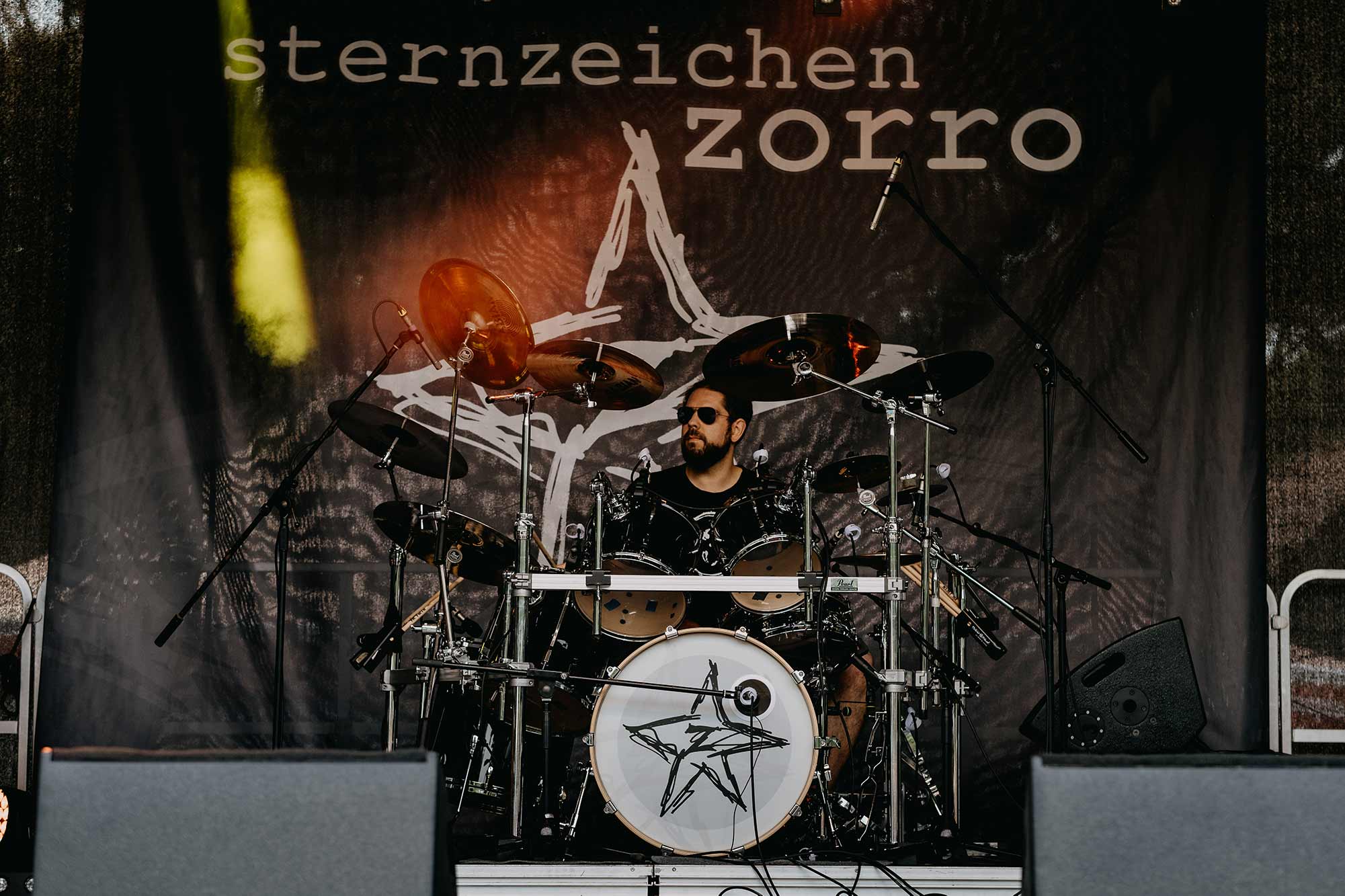 Sternzeichen Zorro - Sebastian Bork, Schlagzeug (Foto Jens Hohmuth)